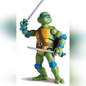 Teenage Mutant Ninja Turtles 2012 Classic Collection Leonardo. New in Box.